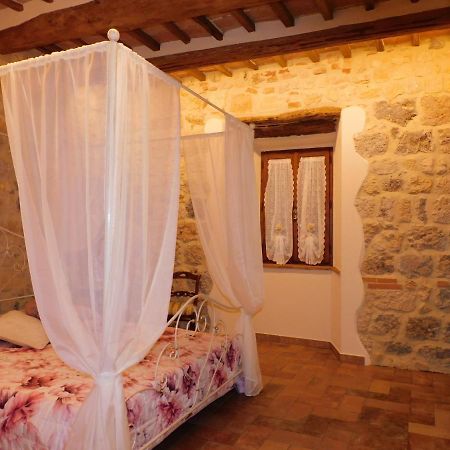 Sognare Nel Castello Hotell Monteriggioni Eksteriør bilde